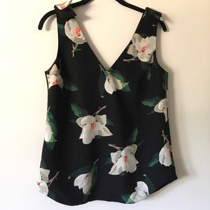 Banana Republic sleeveless blouse size XS